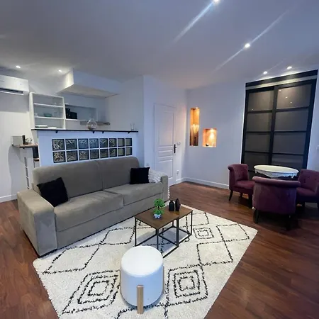 Cozy Retreat In Le Cannet *